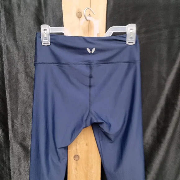 Afriel and Tabbris blue and white striped athletic leggins - Picture 4 of 7